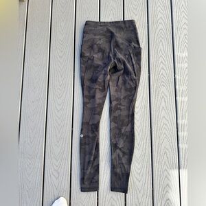 Women’s Lululemon Camouflage Leggings